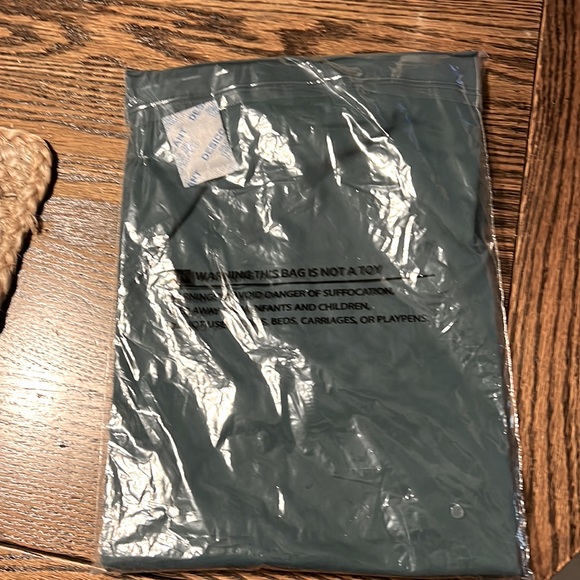 COPY - RAE MODE razorback, butter soft new size xl color Everglade green - Picture 3 of 6